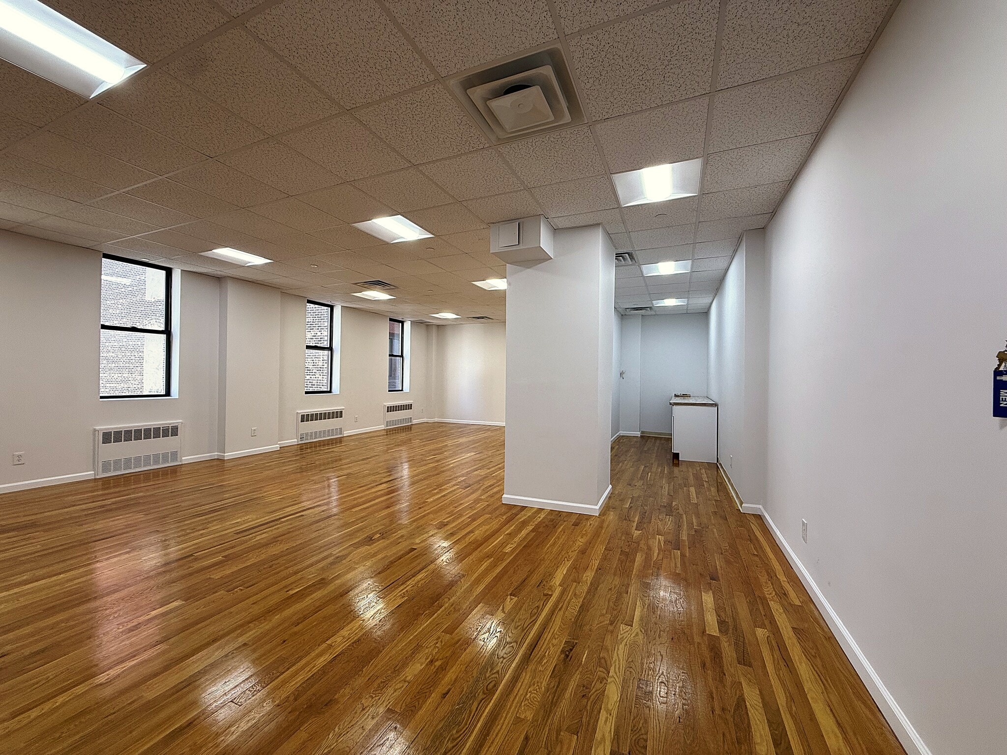928 Broadway, New York, NY for lease Interior Photo- Image 1 of 5