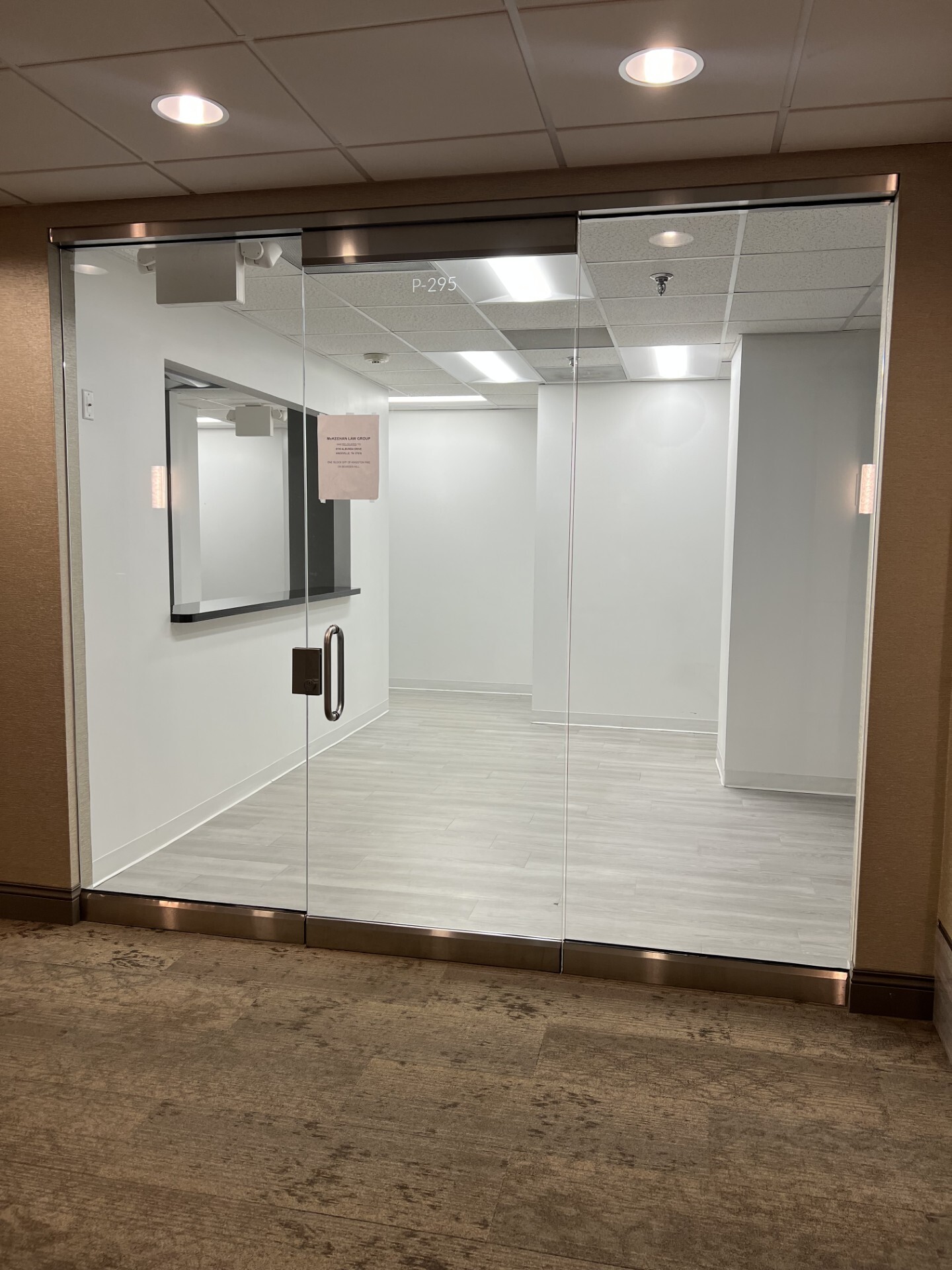 1111 N Northshore Dr, Knoxville, TN for lease Interior Photo- Image 1 of 5