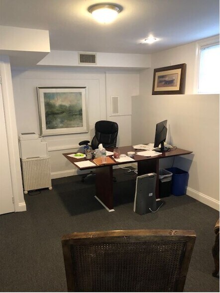 27 Pine St, New Canaan, CT for lease - Interior Photo - Image 2 of 25