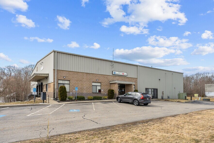 20 Bellows Rd, Raynham, MA for sale - Building Photo - Image 1 of 1