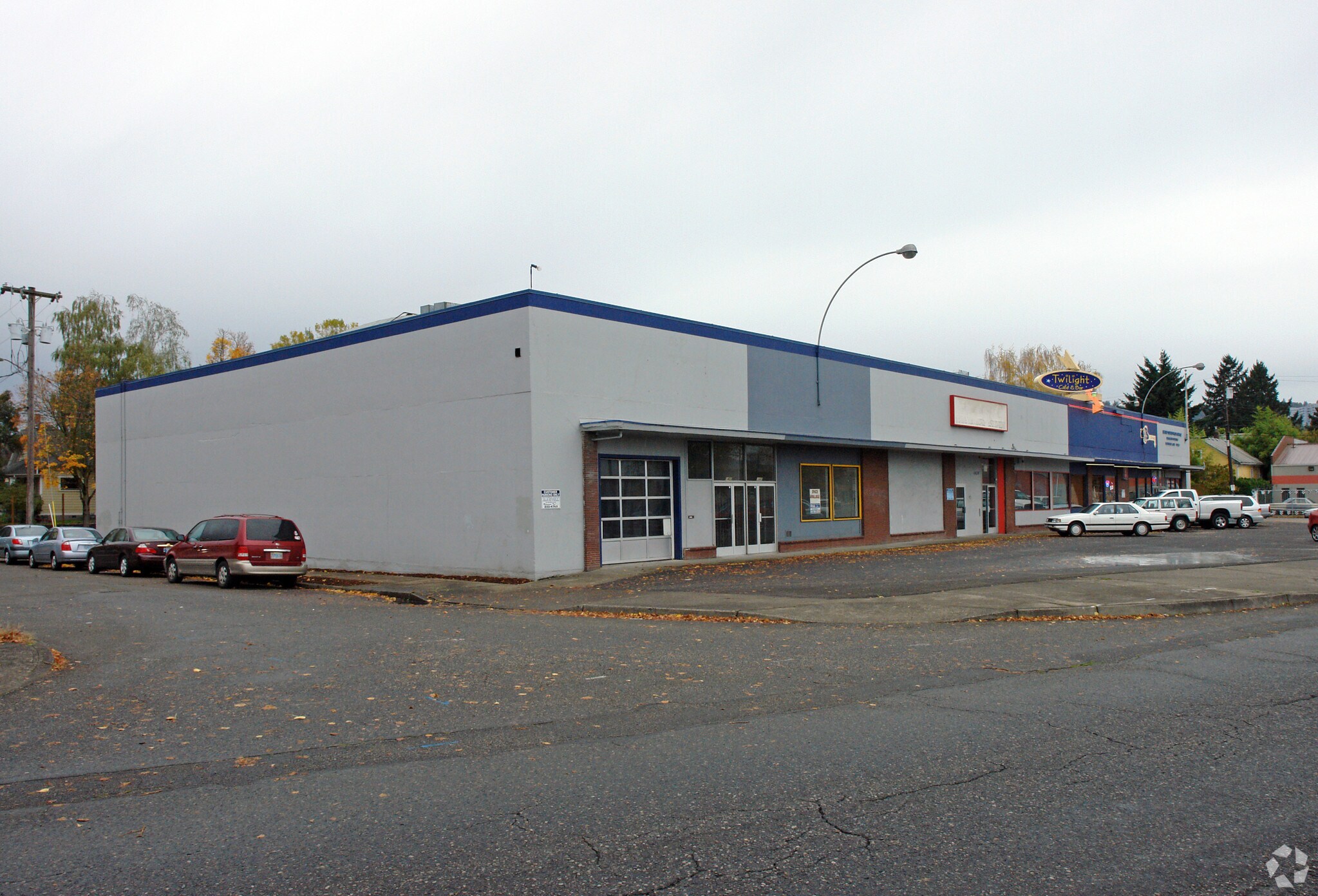1400-1450 SE Powell Blvd, Portland, OR for lease Primary Photo- Image 1 of 12