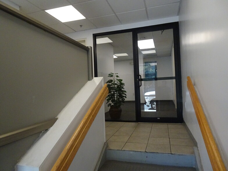 22-26 Lincoln St, Brighton, MA for lease - Interior Photo - Image 2 of 7