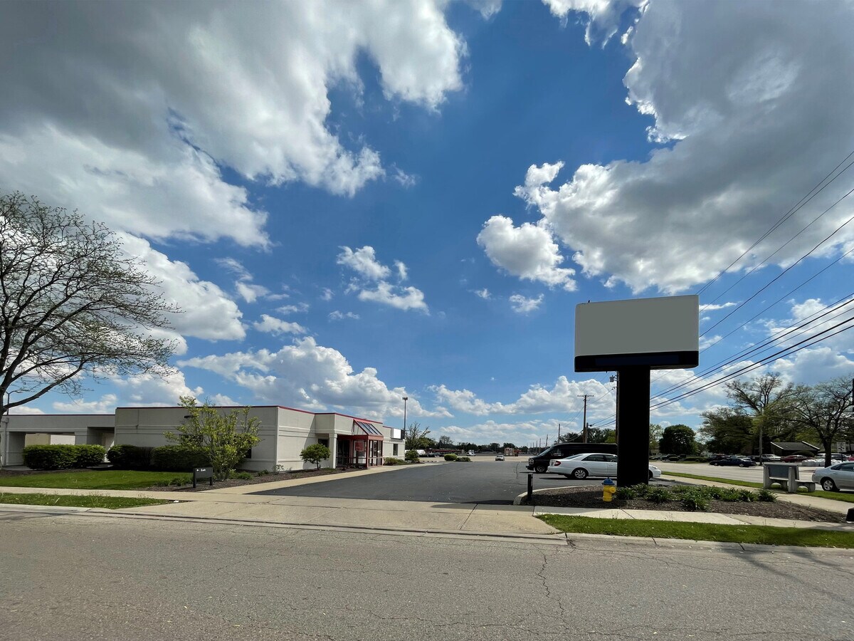 402 S Rd, Springfield, OH 45505