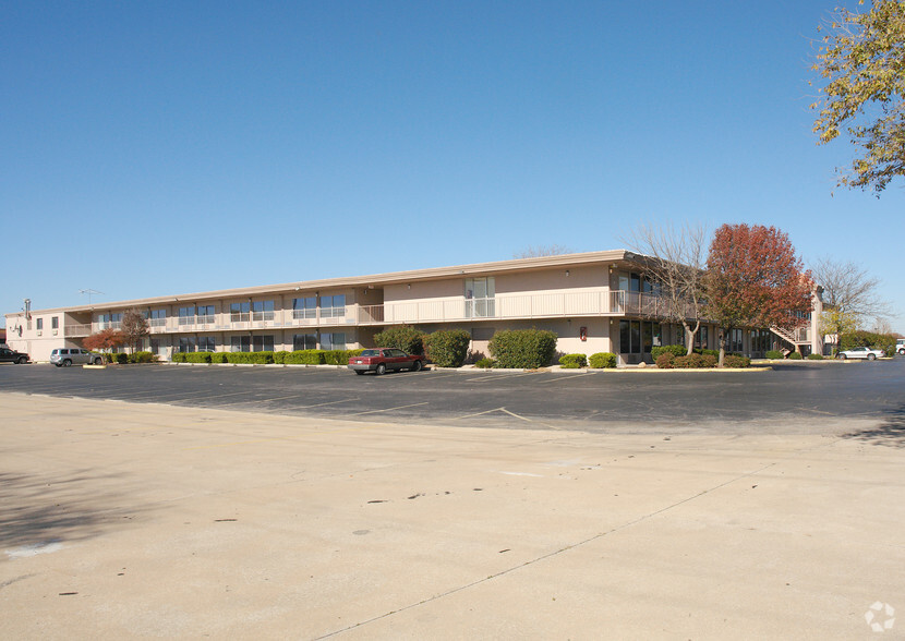 3134 NW Cache Rd, Lawton, OK for sale - Building Photo - Image 3 of 3