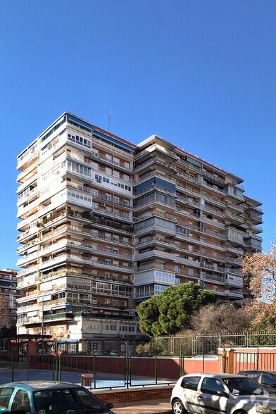 Avenida Derechos Humanos, 2, Alcorcón, Madrid for lease - Primary Photo - Image 1 of 2