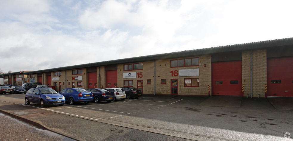 12-17 Chamberlayne Rd, Bury St Edmunds for lease - Building Photo - Image 3 of 3