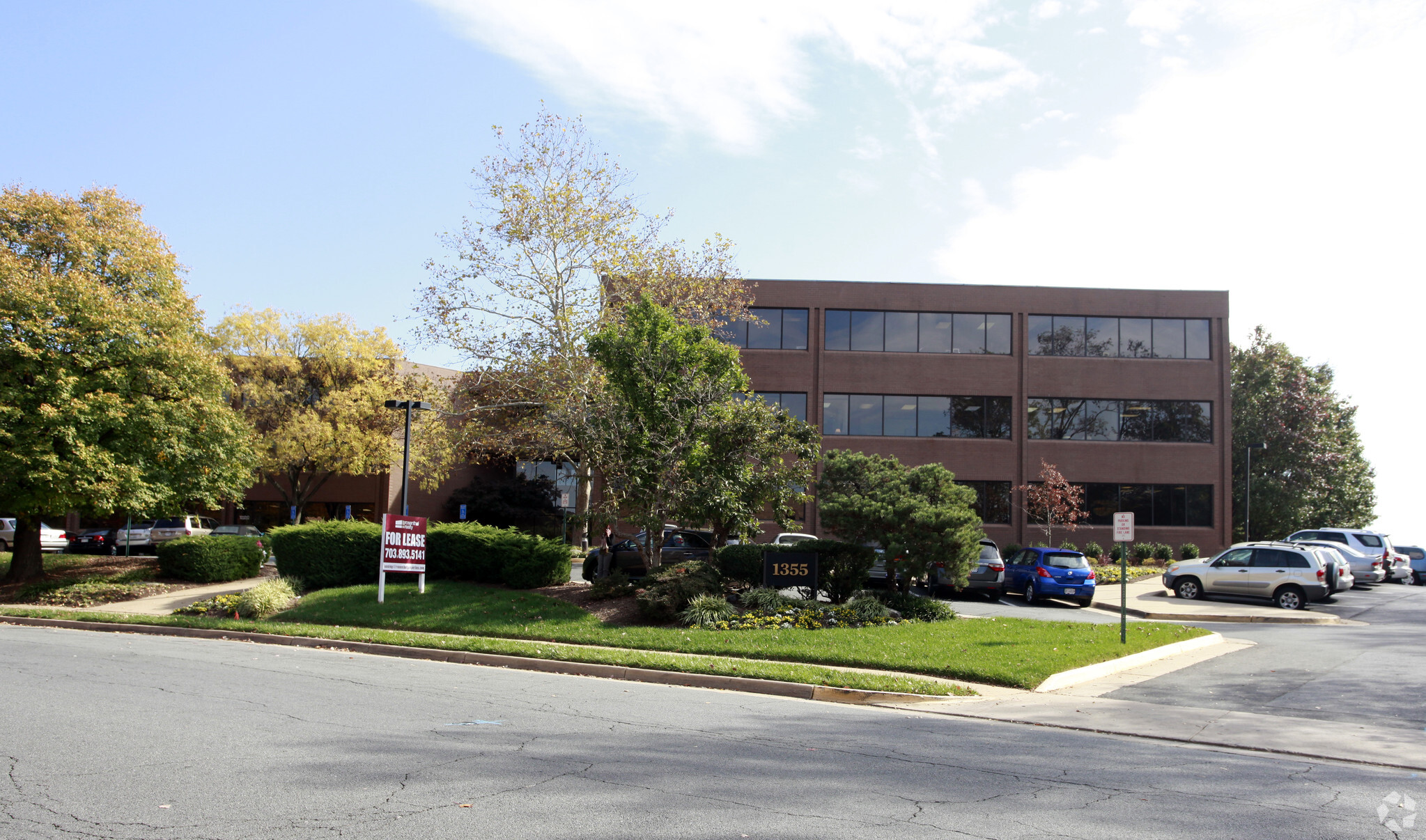 1355 Beverly Rd, McLean, VA for lease Primary Photo- Image 1 of 9