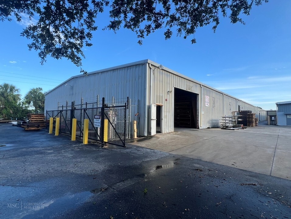 6012 E 31st St, Bradenton, FL for lease Building Photo- Image 1 of 4