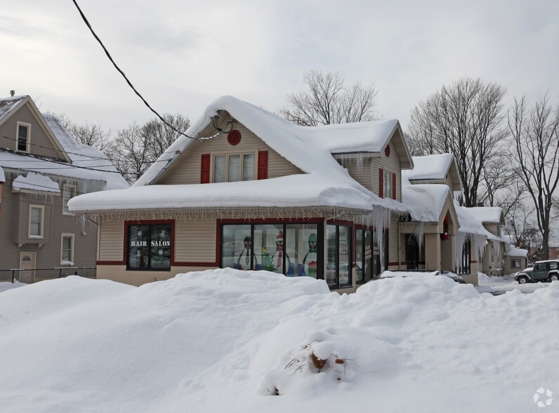 2611 Brewerton Rd, Mattydale, NY for sale - Primary Photo - Image 1 of 1