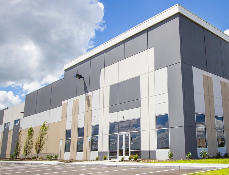 5999 Bixby Rd, Canal Winchester, OH for lease - Building Photo - Image 3 of 7