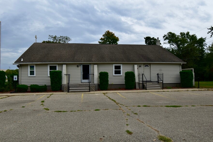 730 E Auburn Rd, Rochester Hills, MI for sale - Building Photo - Image 2 of 10