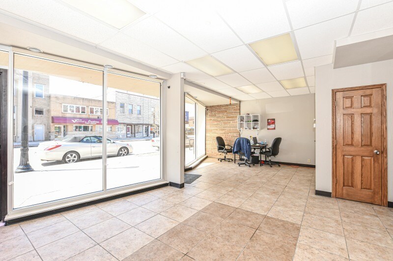 920 Milwaukee Ave, South Milwaukee, WI 53172 Retail for Sale