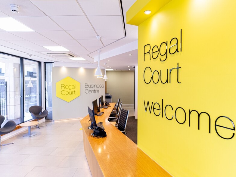 42-44 High St, Slough for lease - Building Photo - Image 1 of 27