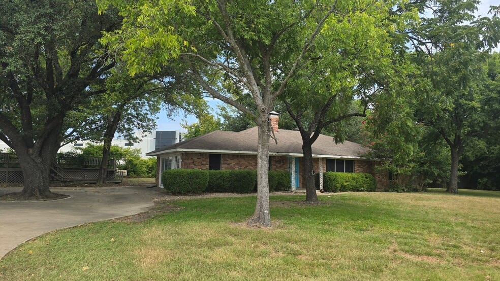7905 Liberty Grove Rd, Rowlett, TX for lease - Other - Image 2 of 11