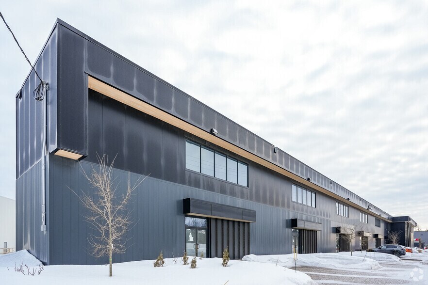 265 Rue De Singapour, St-Augustin-de-Desmaures, QC for lease - Primary Photo - Image 2 of 2