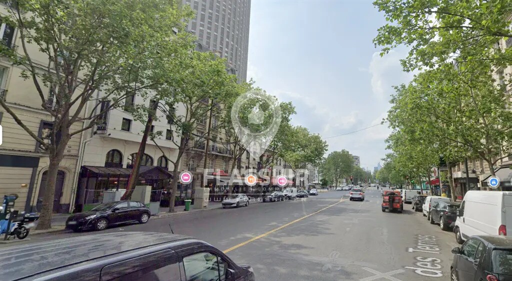 Retail in Paris for lease Building Photo- Image 1 of 4
