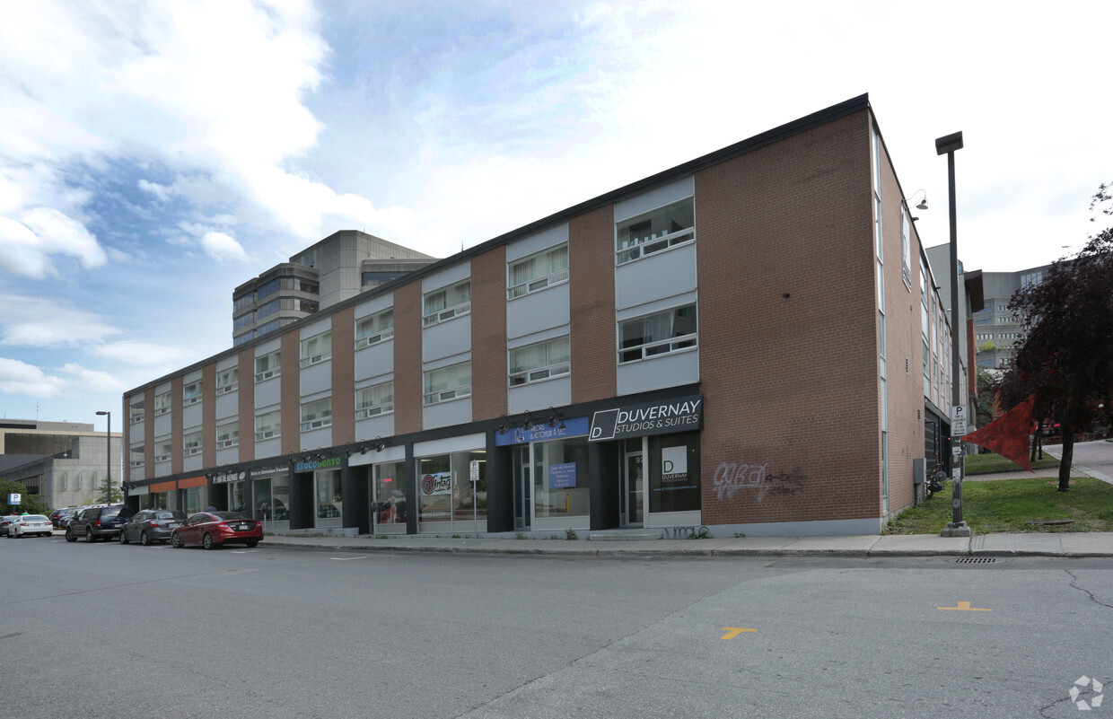 96 Rue De L'hôtel-De-Ville, Gatineau, QC for lease Primary Photo- Image 1 of 3