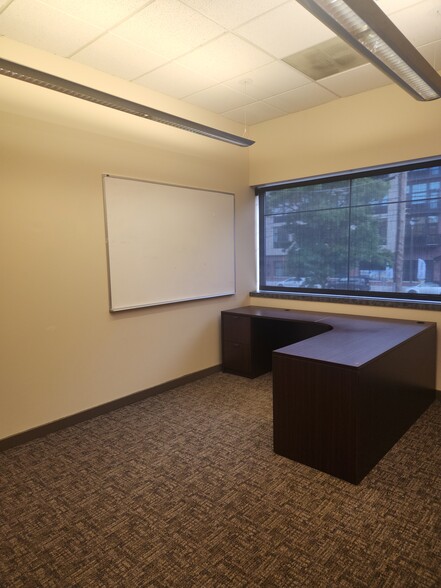 1101 Broadway St, Vancouver, WA for lease - Interior Photo - Image 3 of 16