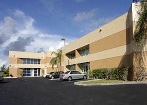 20101-20161 NE 16th Pl, Miami FL - Loft