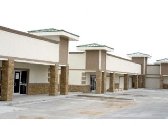 1106-1108 SW B Ave, Lawton, OK for lease - Building Photo - Image 2 of 9