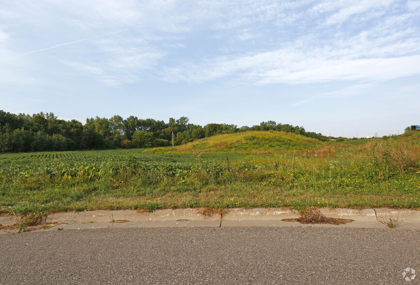 I-694 Hwy, Oakdale, MN for sale - Primary Photo - Image 1 of 1