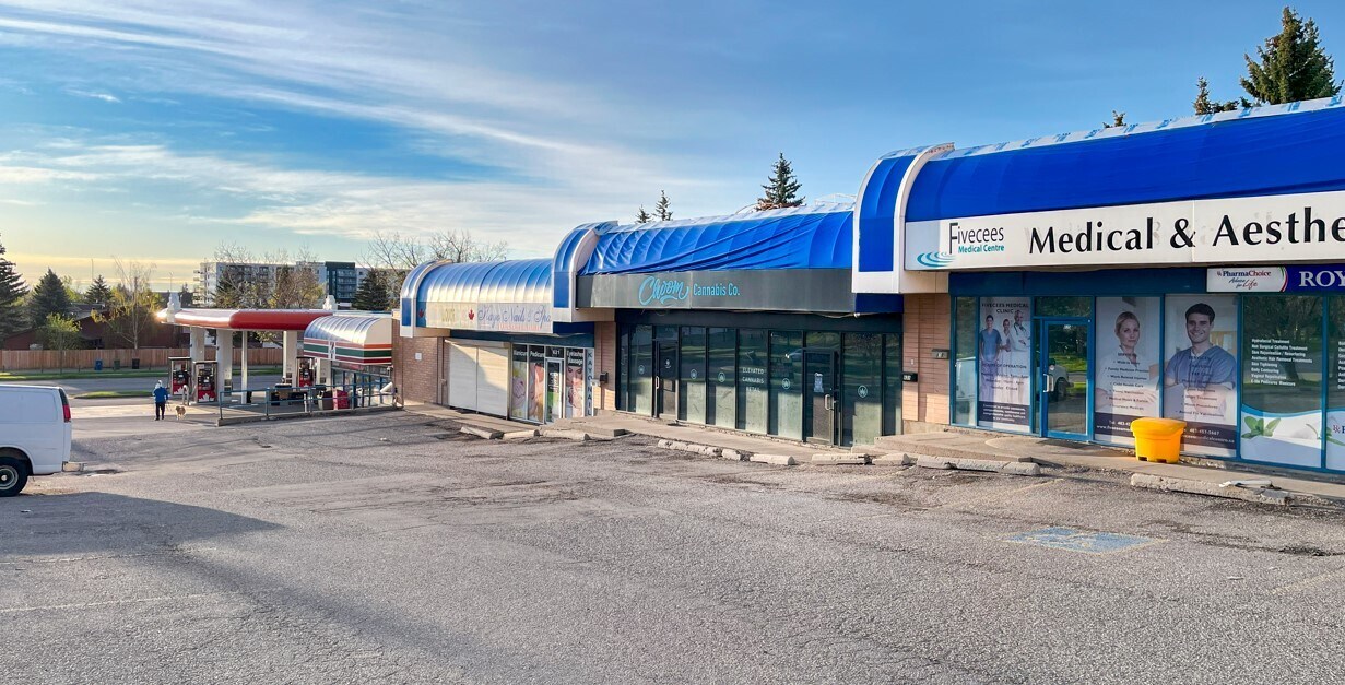 615-647 Shawcliffe Gate SW, Calgary, AB for sale Building Photo- Image 1 of 1