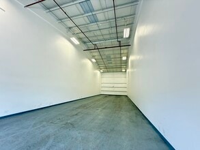 4525 Akia Rd, Kapaa, HI for lease Interior Photo- Image 2 of 4