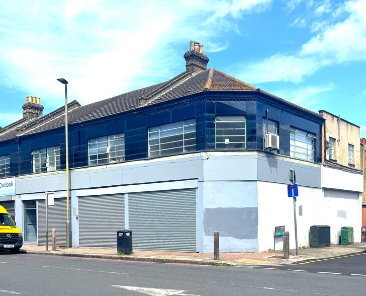23-27 Falcon Road, London for lease - Primary Photo - Image 1 of 2