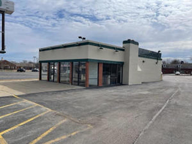 1911 Algonquin Rd, Rolling Meadows, IL for sale Primary Photo- Image 1 of 1