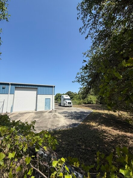 921 Anvil Way, LaBelle, FL for lease - Building Photo - Image 2 of 15