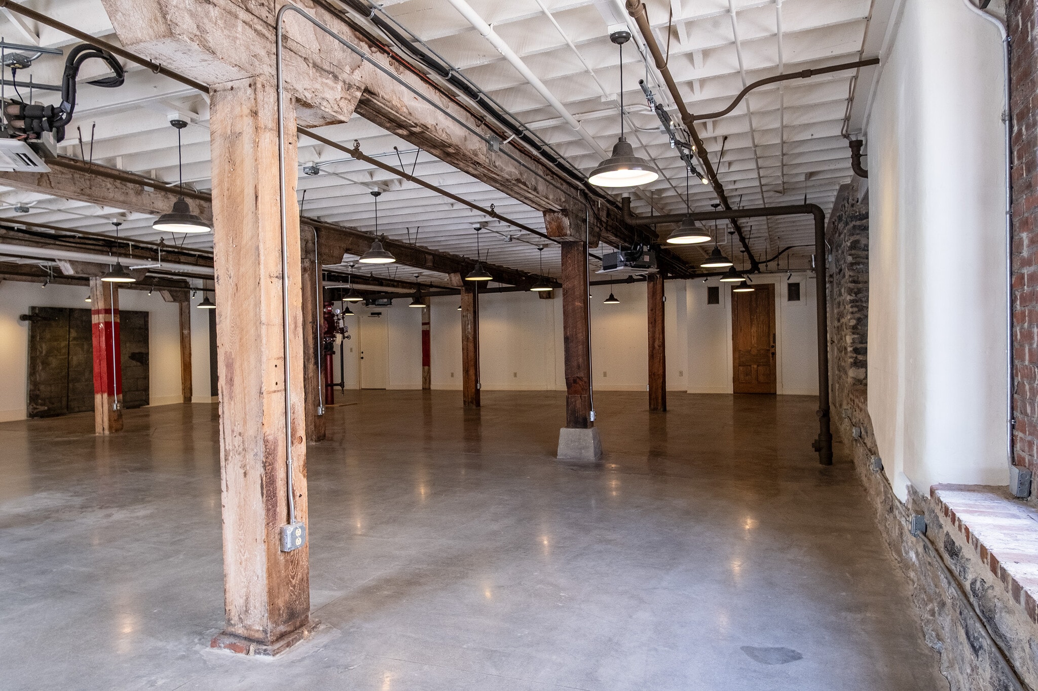 434 Houston St, Nashville, TN for lease Interior Photo- Image 1 of 11