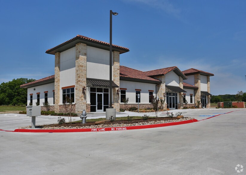201 Crown Pointe Blvd, Willow Park, TX for sale - Primary Photo - Image 1 of 1