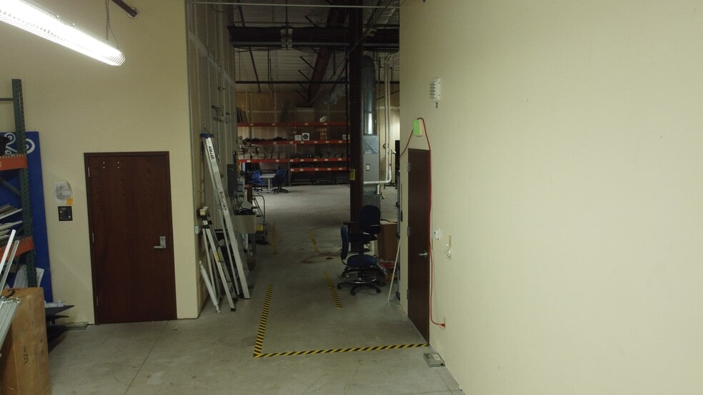 1150 5th Ave SE, Hutchinson, MN for lease - Commercial Listing Video - Image 2 of 17