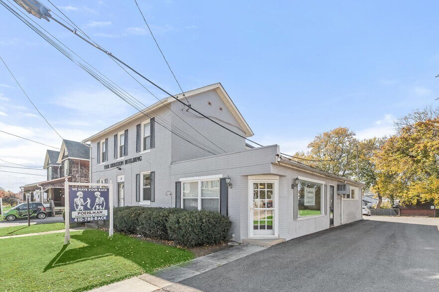 38 Bloomsbury Ave, Catonsville, MD 21228 MEDICAL, RETAIL
