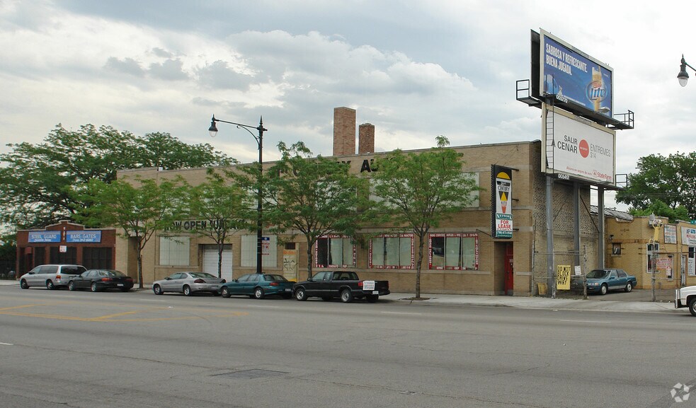 4709-4725 W North Ave, Chicago, IL for sale - Primary Photo - Image 2 of 16