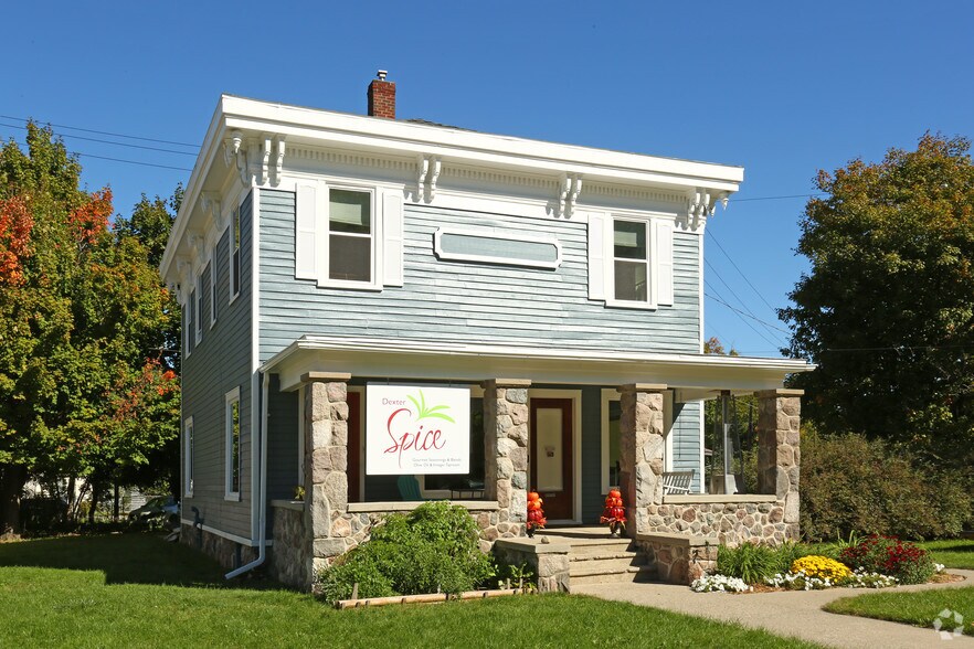3215 Central St, Dexter, MI 48130
