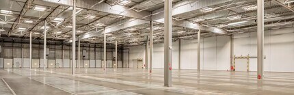  for lease Interior Photo- Image 1 of 1