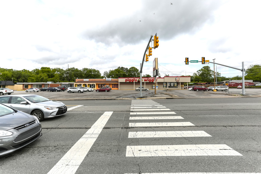 1431-1439 Robinson Rd, Old Hickory, TN for sale - Building Photo - Image 1 of 1