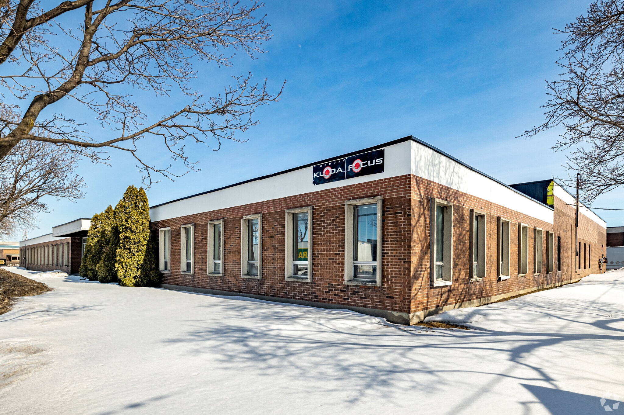 5588-5590 Av Royalmount, Montréal, QC for sale Primary Photo- Image 1 of 1