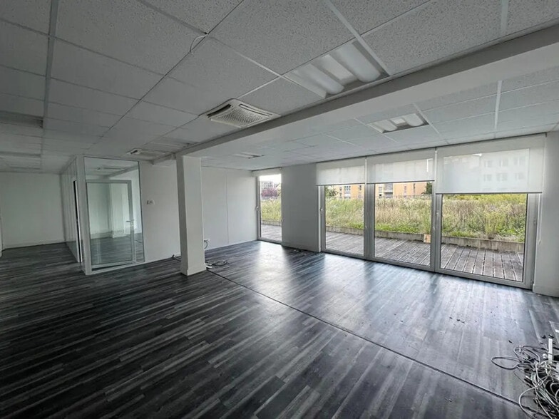 1 Rue Des Messageries, Metz for sale - Interior Photo - Image 2 of 6