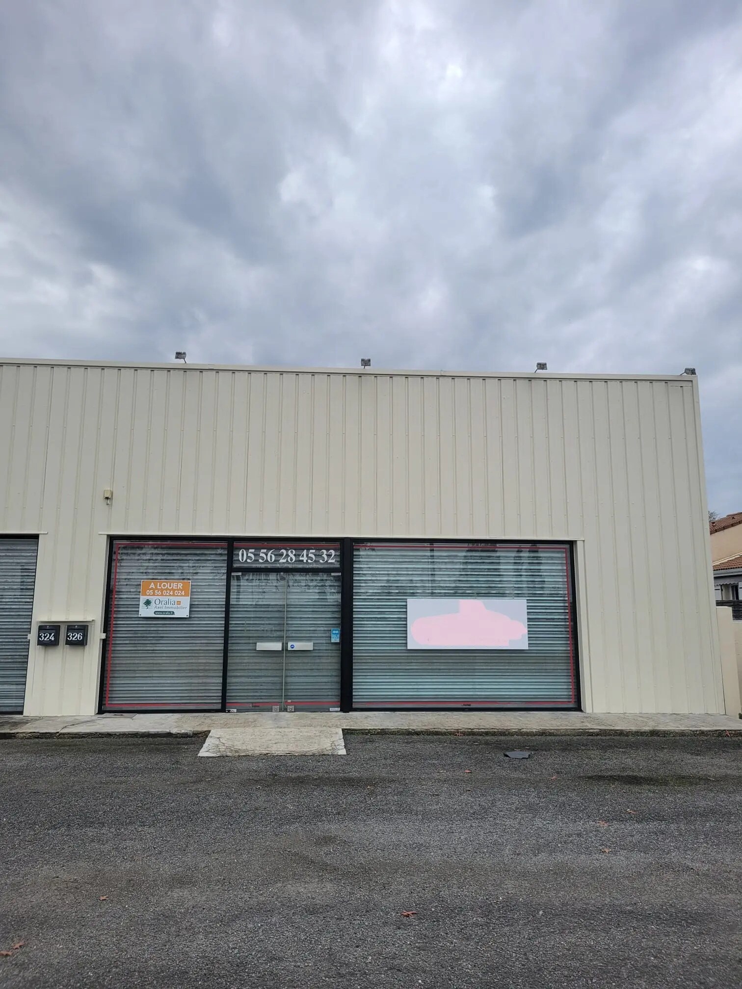 326 Avenue Du Médoc, Eysines for lease Building Photo- Image 1 of 4