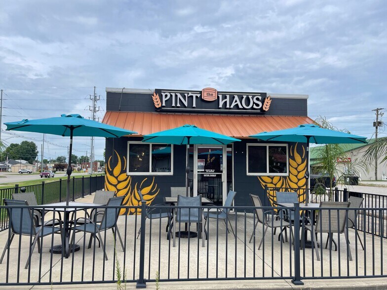 1505 11th St, Tell City, IN 47586