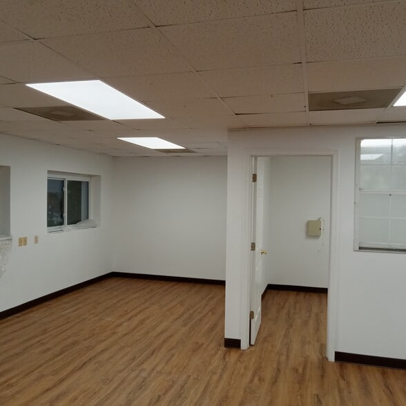 7616 Investment Ct, Owings, MD for lease - Building Photo - Image 3 of 13