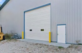 542 Anton Ct, Eagle, WI for sale - Building Photo - Image 2 of 3