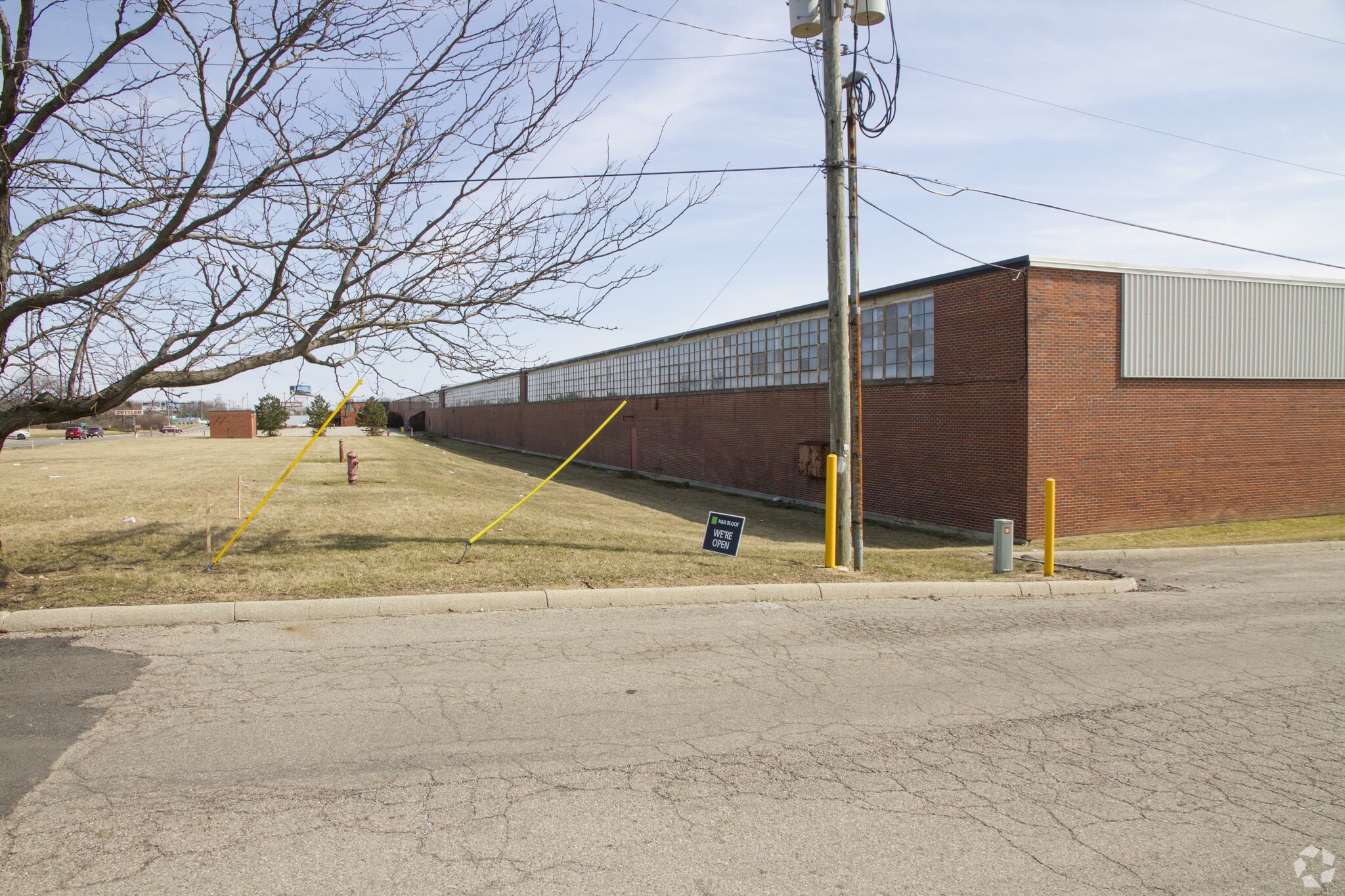 2035 Innis Rd, Columbus, OH for sale Primary Photo- Image 1 of 1