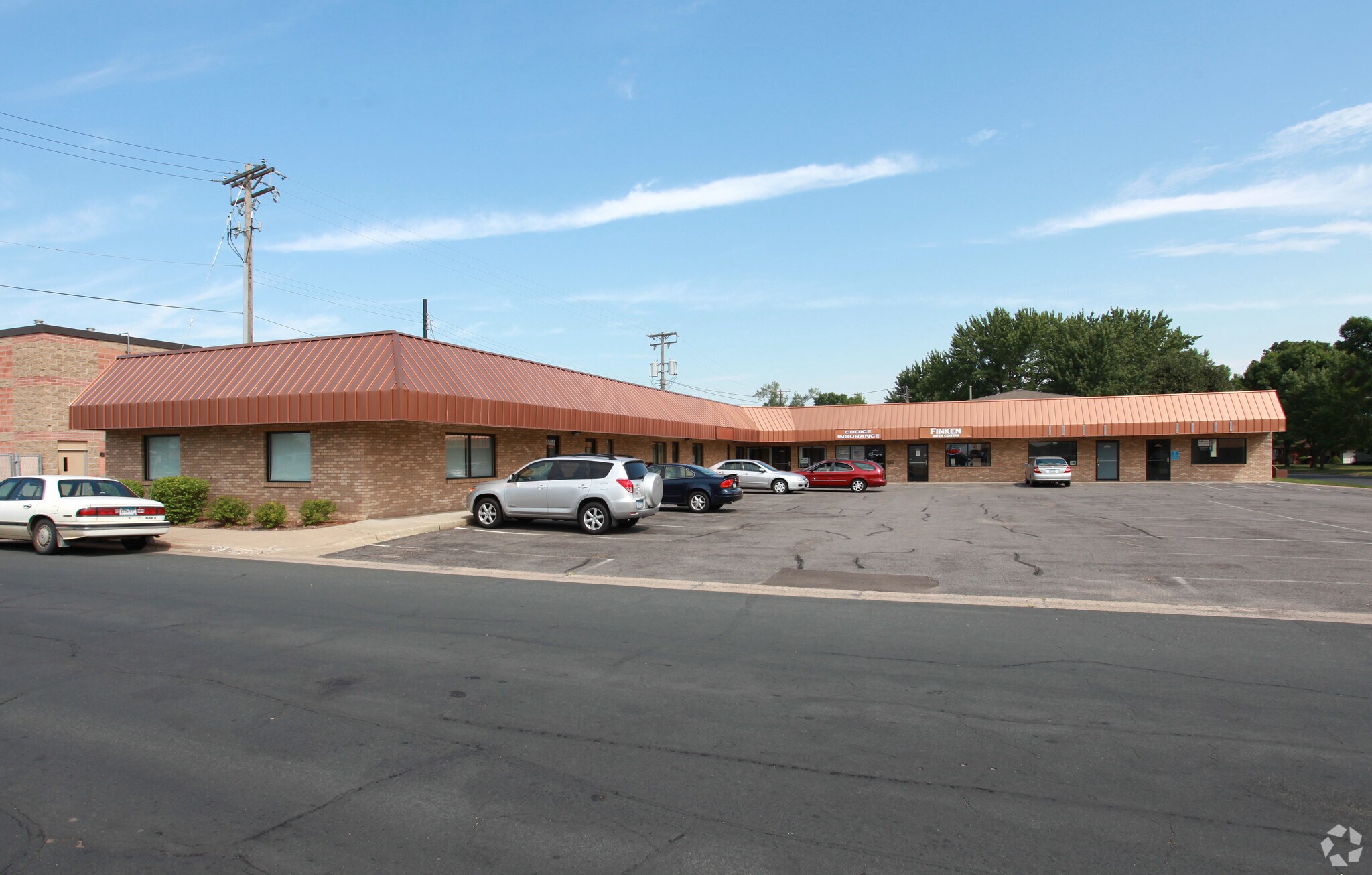 411 3RD St SE, Osseo, MN for sale Primary Photo- Image 1 of 1