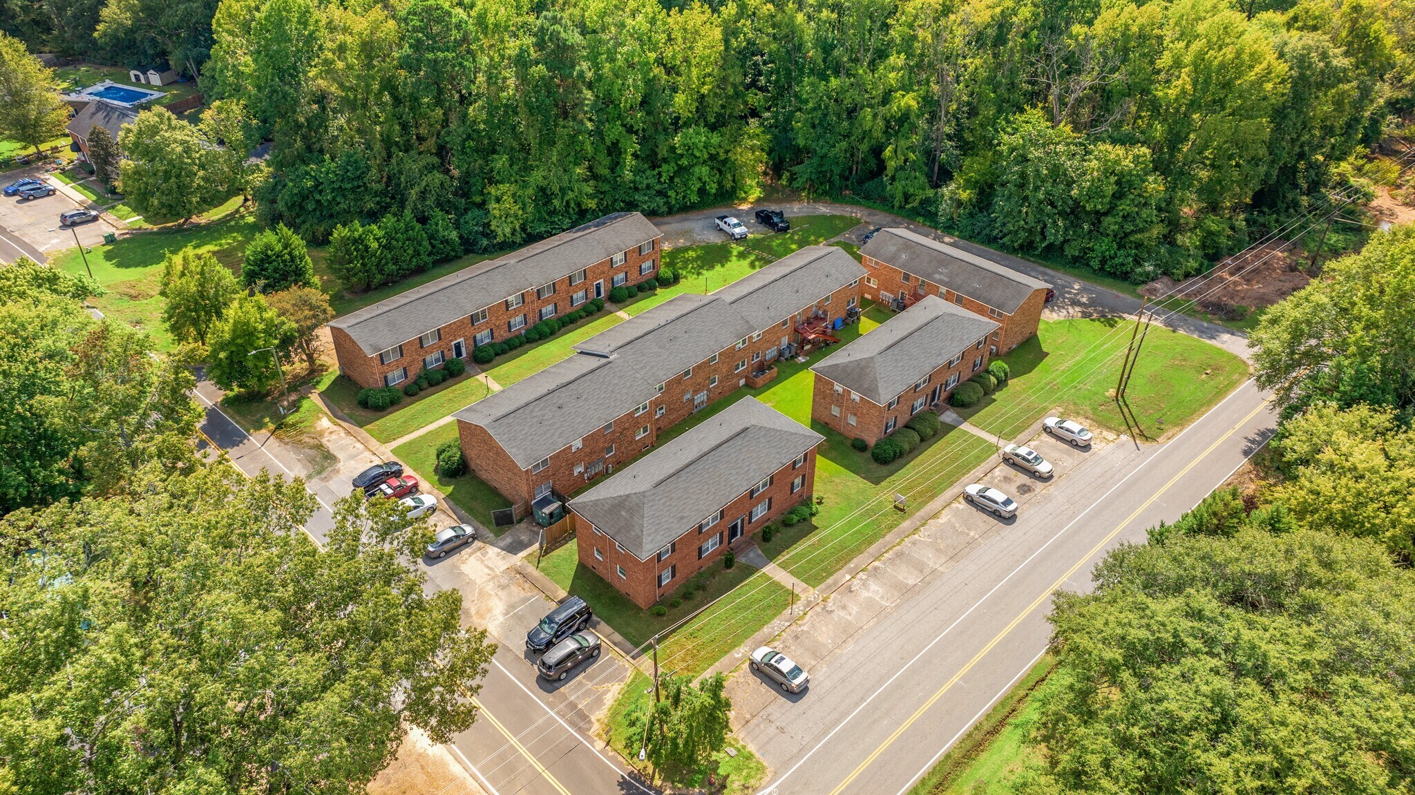 1041 W Meadow Dr, Lancaster, SC for sale Primary Photo- Image 1 of 1