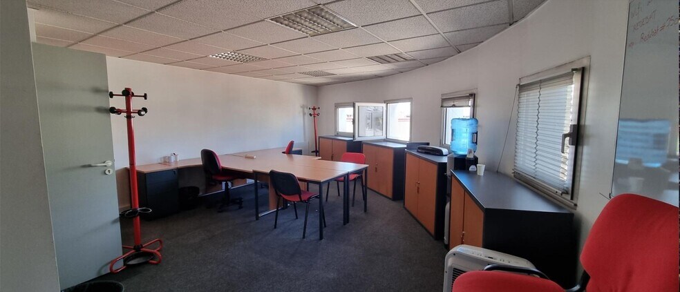 Office in Paris for lease - Building Photo - Image 2 of 7