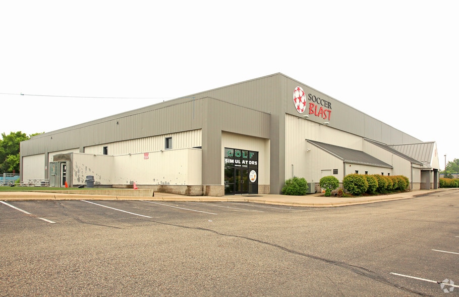 3601 145th St, Burnsville, MN for lease - Primary Photo - Image 1 of 3