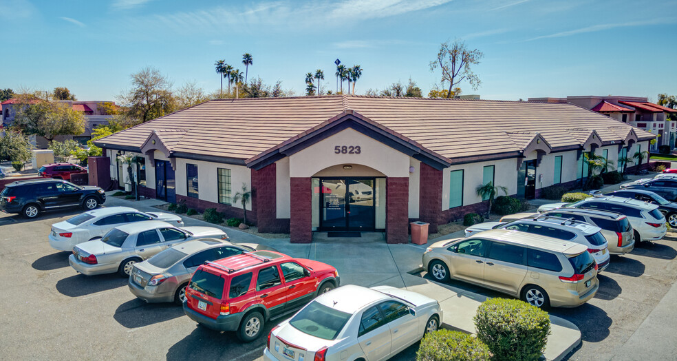 5823 W Eugie Ave, Glendale, AZ for sale - Primary Photo - Image 1 of 25